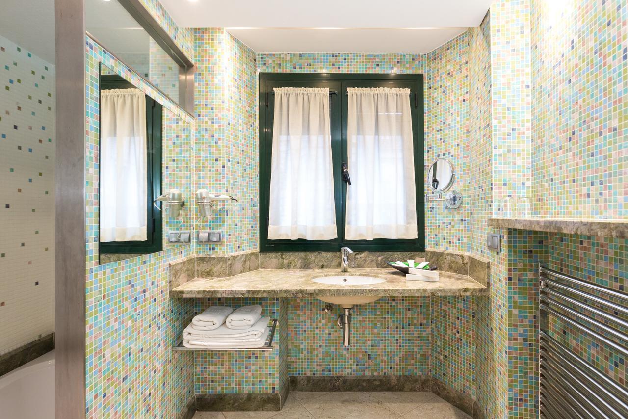 Hotel Historic Girona Kültér fotó